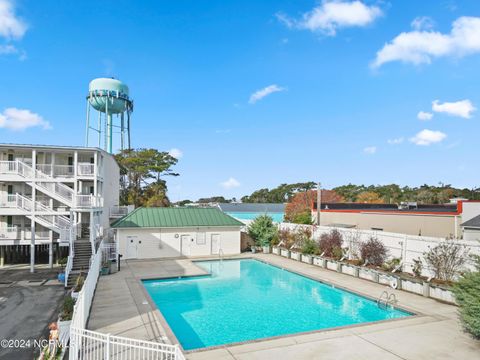 A home in Oak Island