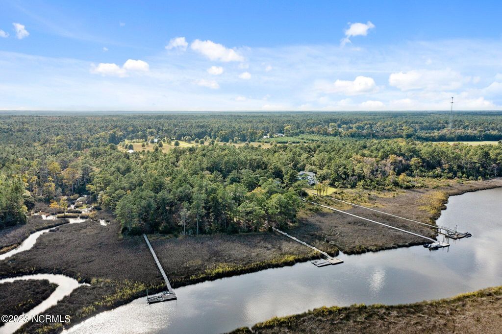 Photo of 106 Neusiok Drive, Havelock, NC 28532 (MLS # 100415741)