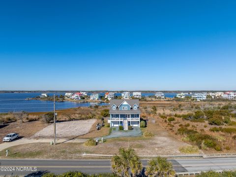 A home in North Topsail Beach