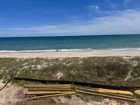 A home in North Topsail Beach