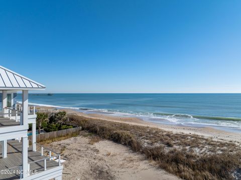 A home in North Topsail Beach