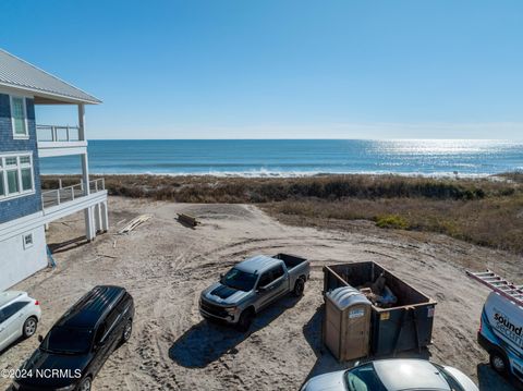 A home in North Topsail Beach