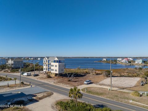 A home in North Topsail Beach