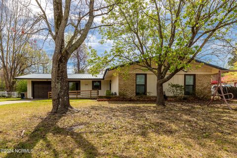 Single Family Residence in Jacksonville NC 115 Tanglewood Drive.jpg