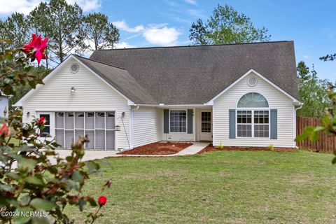 Single Family Residence in Shallotte NC 4521 Squirrel Avenue.jpg