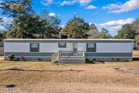Manufactured Home in Shallotte NC 1826 Little Shallotte River Drive.jpg