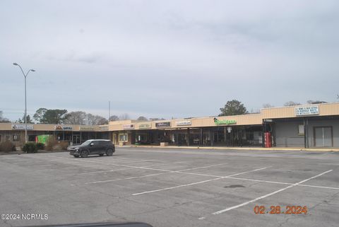 Mixed Use in Jacksonville NC 334-354 Henderson Drive 4.jpg