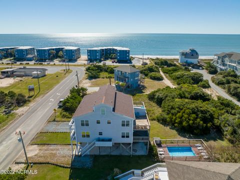 A home in North Topsail Beach