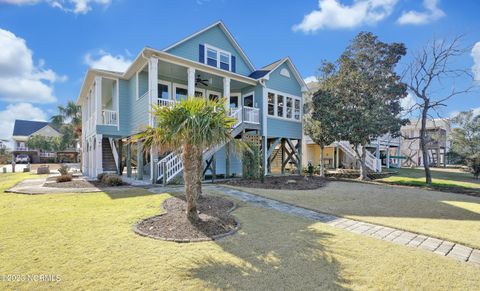 A home in Oak Island