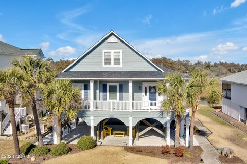 A home in Oak Island