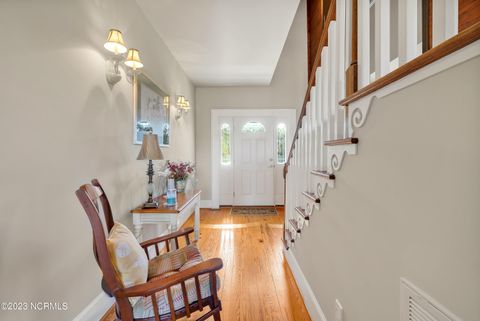 A home in Oak Island