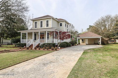 Single Family Residence in Spring Hope NC 207 Hopkins Avenue 2.jpg