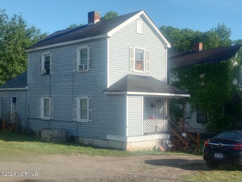 Single Family Residence in Roanoke Rapids NC 91 Jackson Street.jpg
