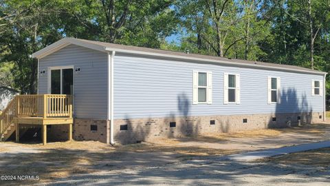 Manufactured Home in Supply NC 1823 Spruce Street.jpg