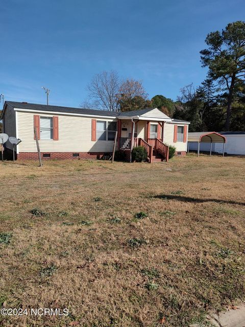 A home in La Grange