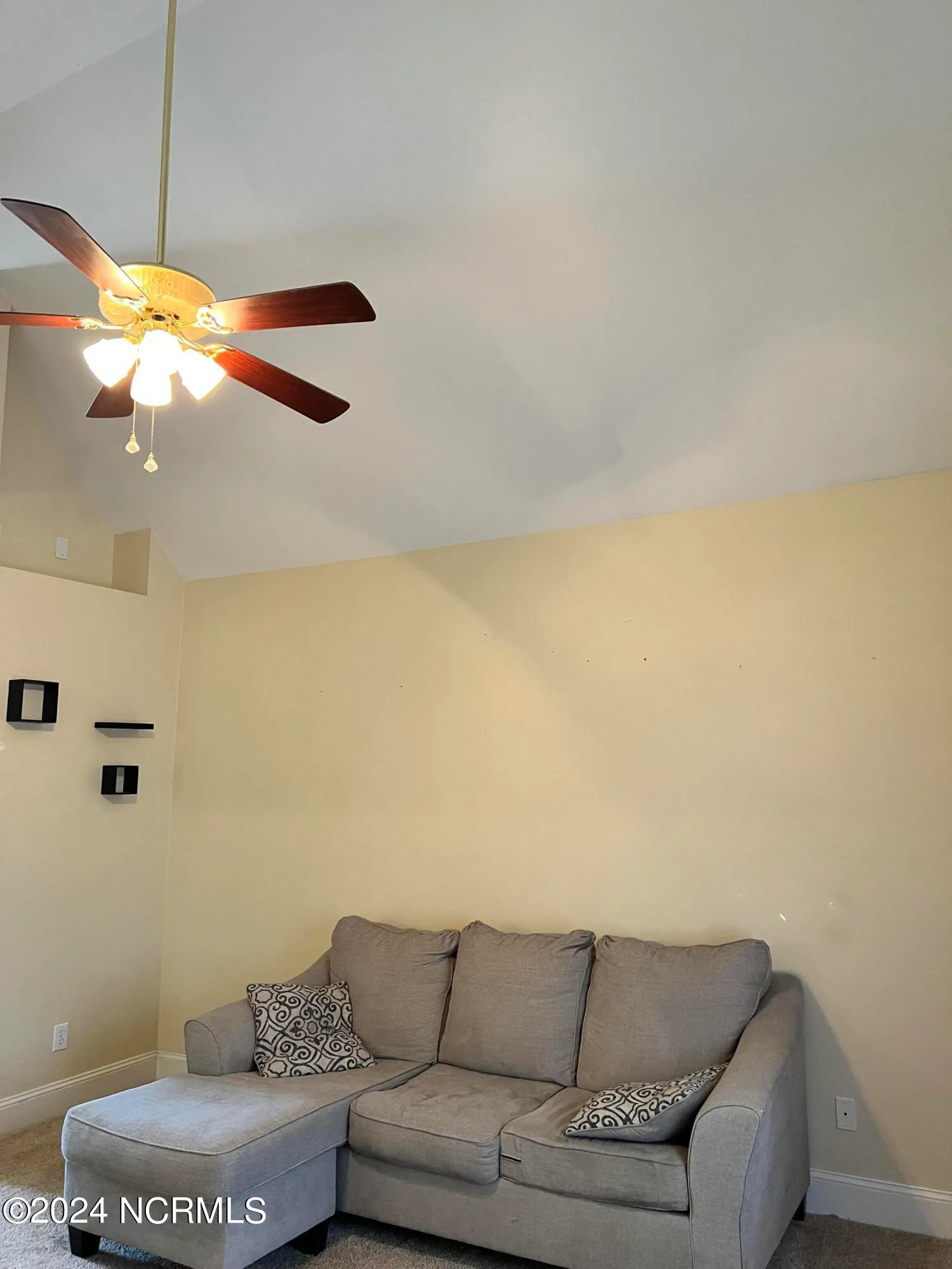 Kinston, North Carolina 28504, United States, 3 Bedrooms Bedrooms, ,3 BathroomsBathrooms,Residential,Active,63111