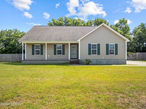 Single Family Residence in Beulaville NC 198 Christy Drive.jpg