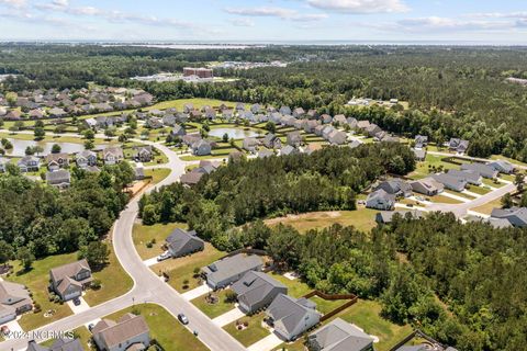 Single Family Residence in Sneads Ferry NC 417 Pebble Shore Drive 50.jpg