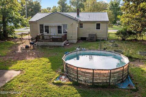 Single Family Residence in Jacksonville NC 802 Barn Street 27.jpg