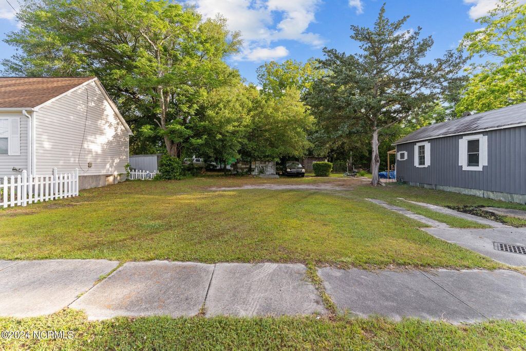 Photo of 1003 Hall Street, Wilmington, NC 28401 (MLS # 100444557)