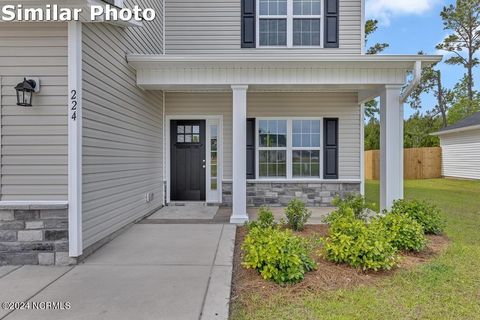 A home in Sneads Ferry