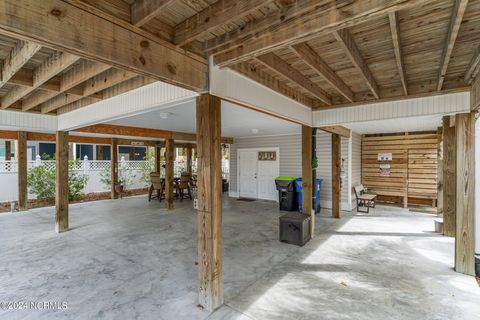 A home in Oak Island