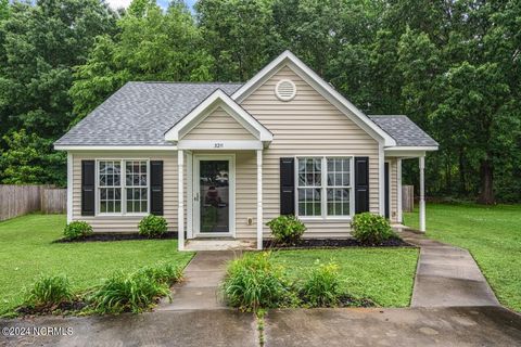 Single Family Residence in Wilson NC 3211 Granite Court 1.jpg