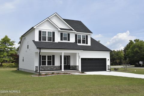 Single Family Residence in Hubert NC 103 Leslie Drive.jpg