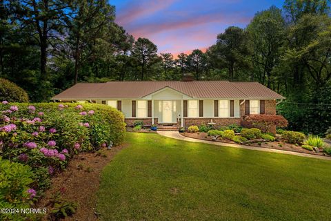 Single Family Residence in Southern Pines NC 105 Ben Nevis Circle.jpg