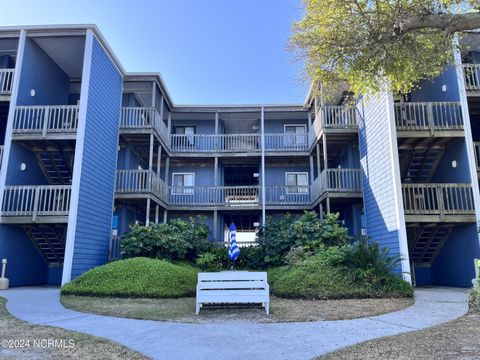 A home in North Topsail Beach