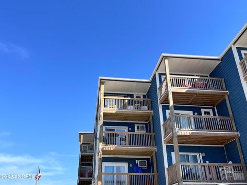 A home in North Topsail Beach