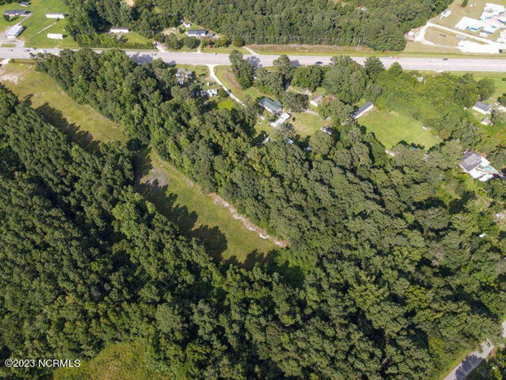 Photo of 000 Richlands Highway, Richlands, NC 28574 (MLS # 100396309)