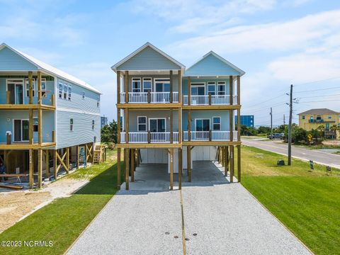 A home in North Topsail Beach