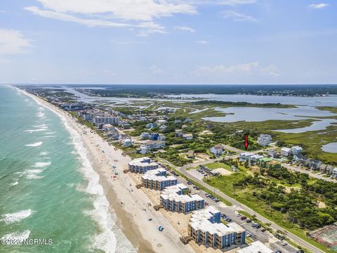 A home in North Topsail Beach