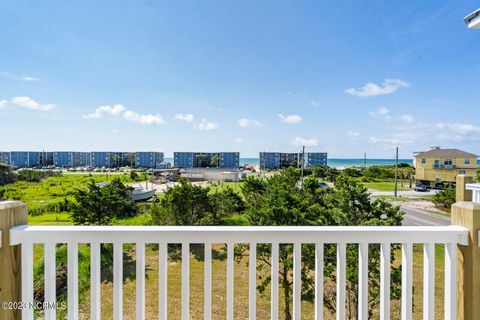 A home in North Topsail Beach