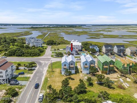 A home in North Topsail Beach
