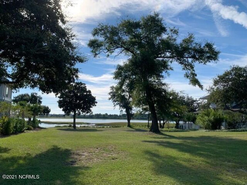 Photo for 1005 Turnberry Place, Wilmington, NC 28405 (MLS # 100293216)