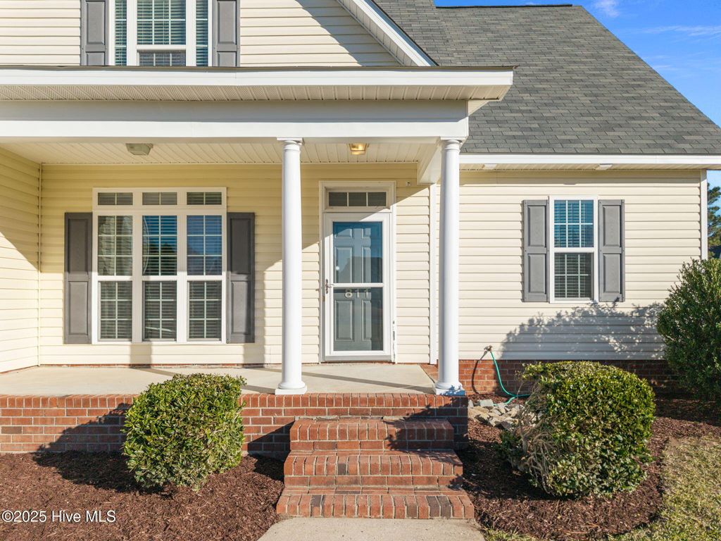 Photo of 811 Bayhill Court, Greenville, NC 27858 (MLS # 100543305)