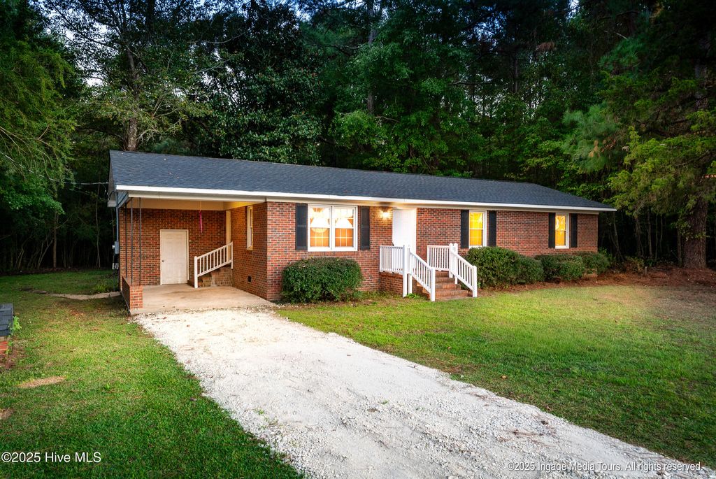 Photo of 305 British Road, Kinston, NC 28501 (MLS # 100535236)