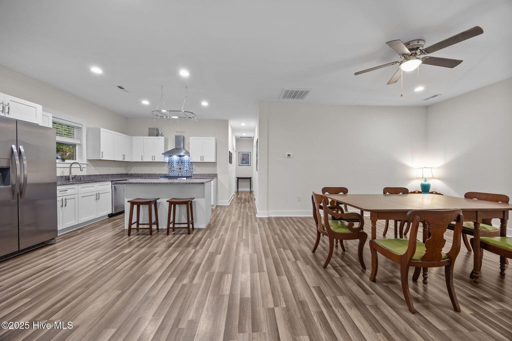 Photo of 130 W 6th Street, Washington, NC 27889 (MLS # 100539546)