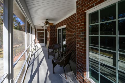 A home in Pollocksville