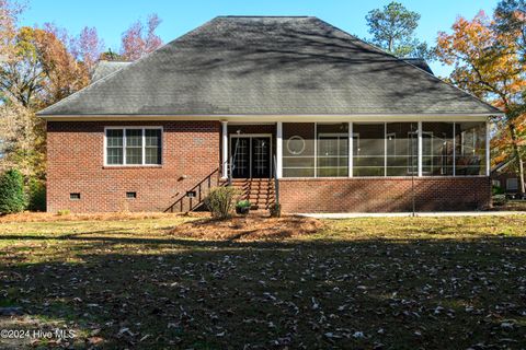 A home in Pollocksville