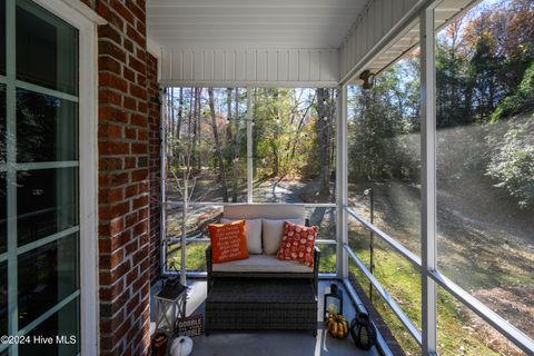 A home in Pollocksville