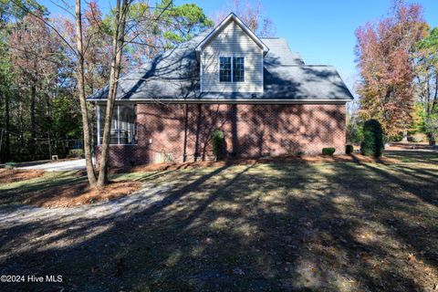 A home in Pollocksville