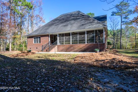 A home in Pollocksville