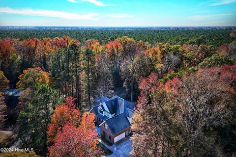 A home in Pollocksville