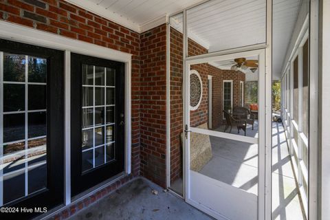 A home in Pollocksville