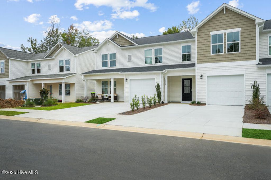 Photo of 5066 Northstar Drive #76, Leland, NC 28451 (MLS # 100530912)