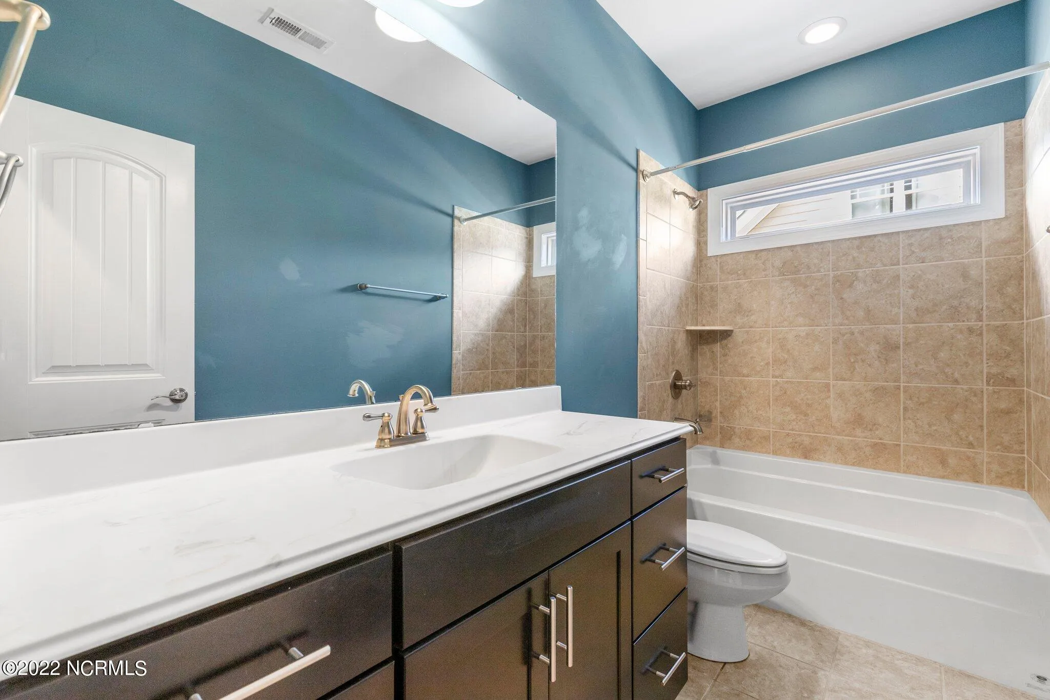 Aberdeen, North Carolina 28315, United States, 3 Bedrooms Bedrooms, ,2 BathroomsBathrooms,Residential,Pending,26724