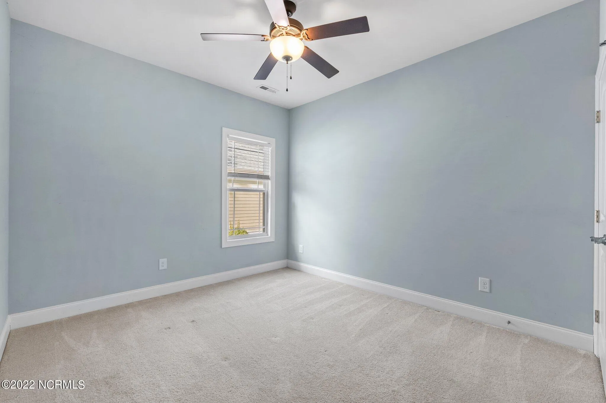 Aberdeen, North Carolina 28315, United States, 3 Bedrooms Bedrooms, ,2 BathroomsBathrooms,Residential,Pending,26724